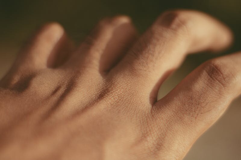 {latest_breast_implants_chart}